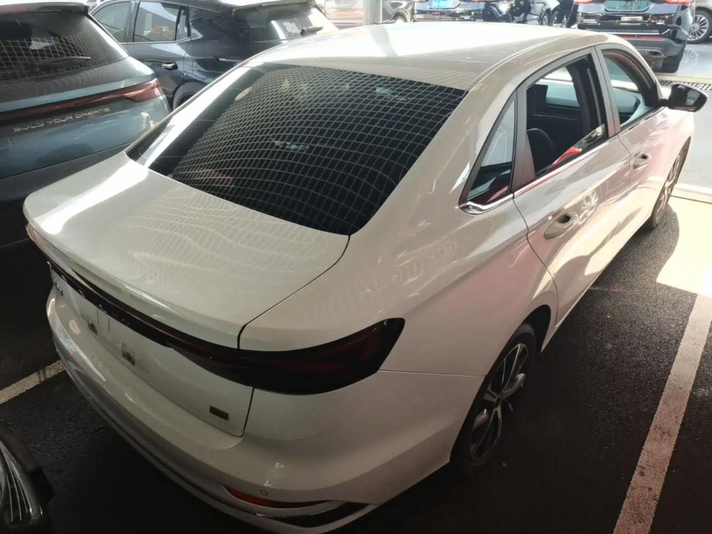 Geely Auto Emgrand 2022 4th Generation 1.5L CVT Luxury Model — миниатюра 6