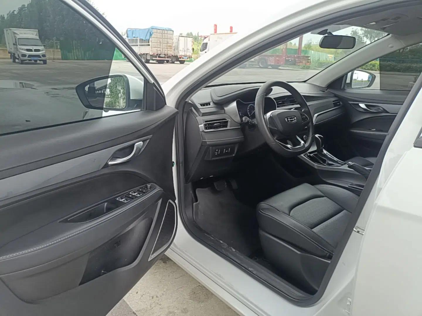 Geely Auto Emgrand 2021 UP 1.5L CVT Comfort Model — миниатюра 18