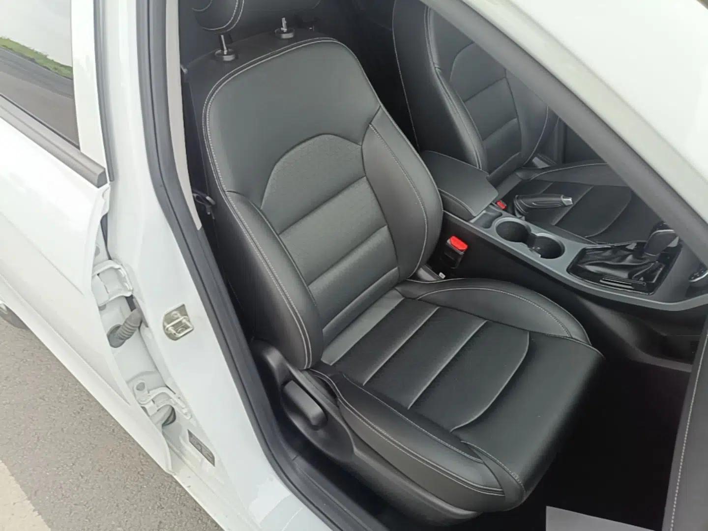 Geely Auto Emgrand 2021 UP 1.5L CVT Comfort Model — миниатюра 19