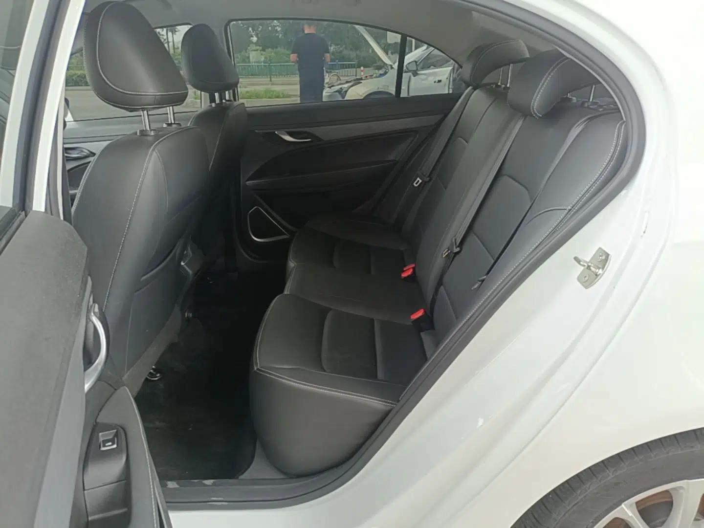 Geely Auto Emgrand 2021 UP 1.5L CVT Comfort Model — миниатюра 20
