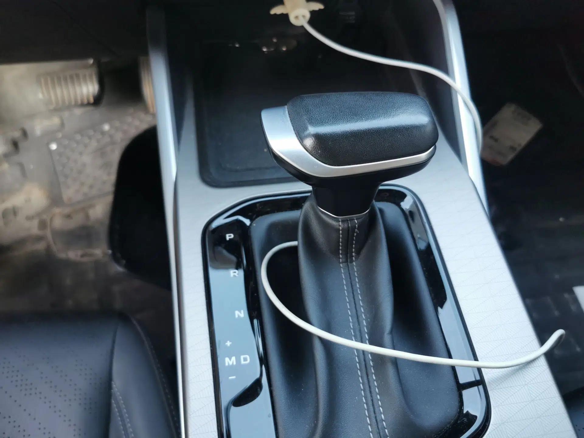 Geely Auto Emgrand 2022 4th Generation 1.5L CVT Luxury Model — миниатюра 14