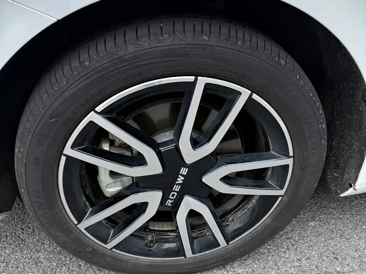 Roewe D6 2025 450km Premium Edition — миниатюра 4