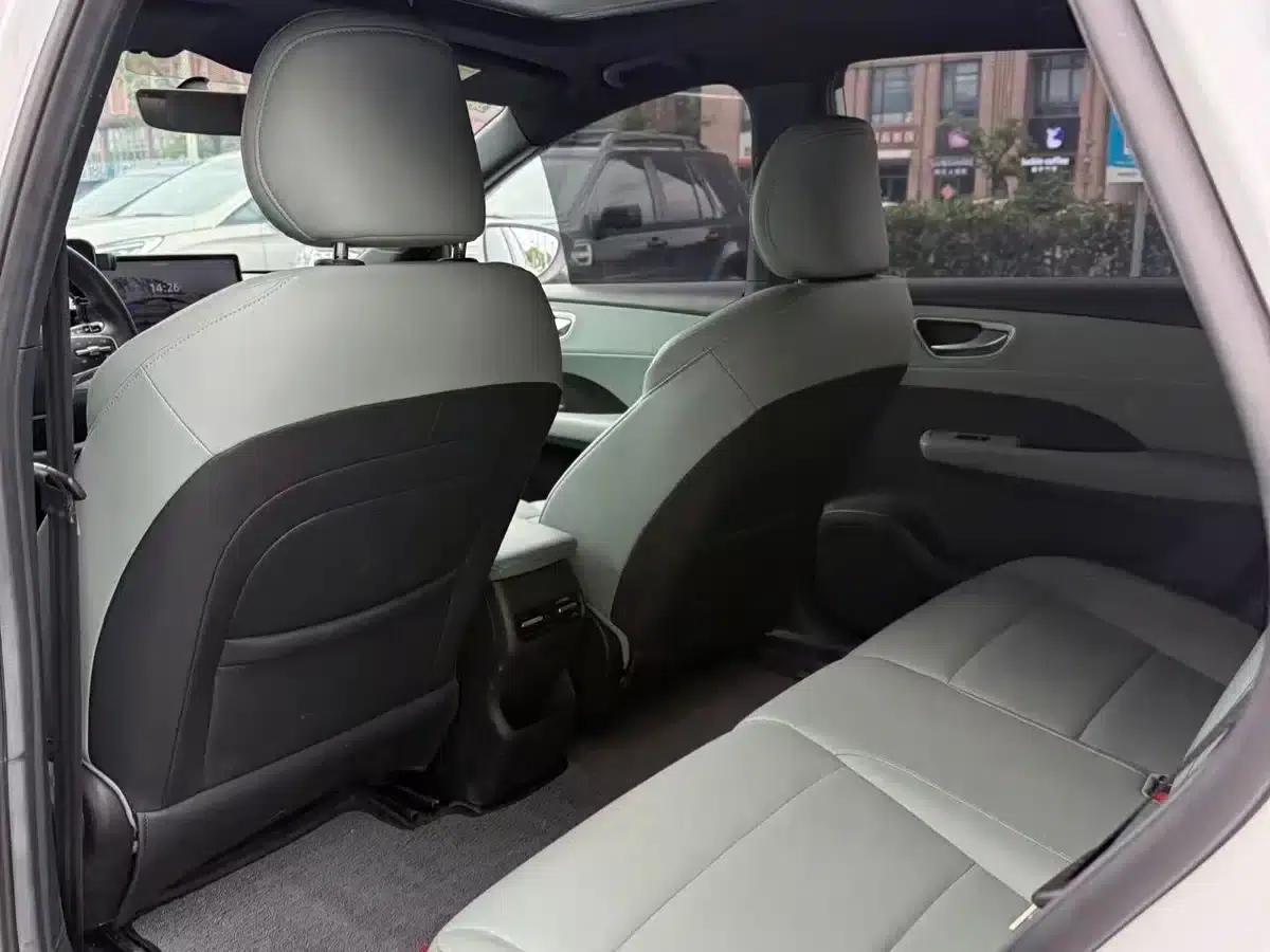 Roewe D6 2025 450km Premium Edition — миниатюра 7