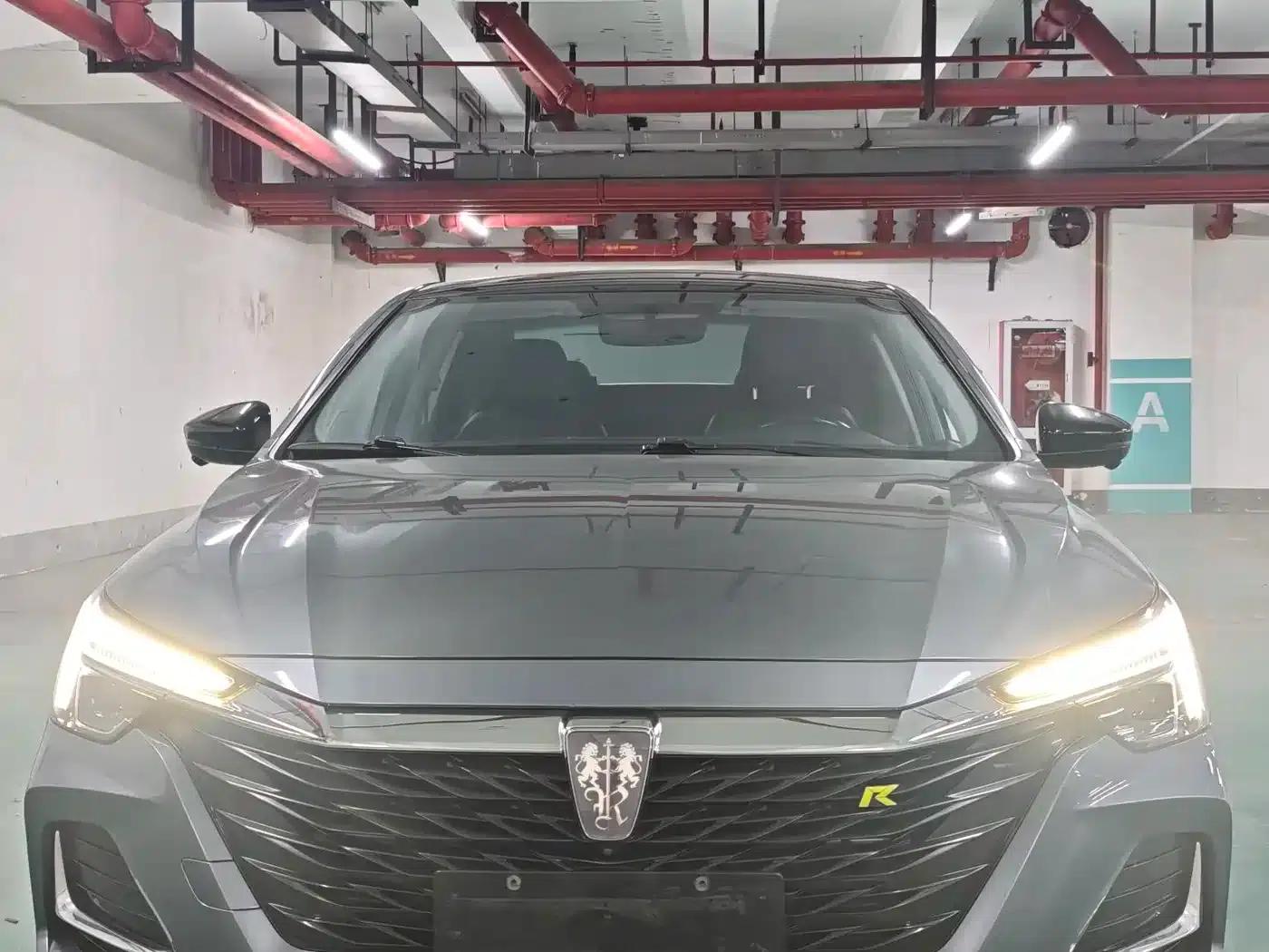 Roewe i6 MAX 2020 300TGI Automatic Cool Panoramic Sunroof Edition — миниатюра 2