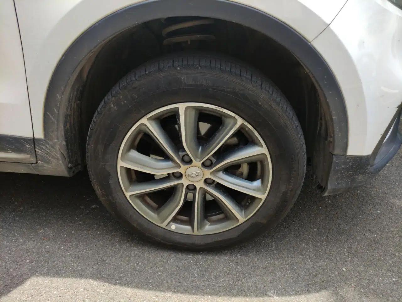 Geely Auto Emgrand X7 Sport 2018 1.8TD Automatic Two-Wheel Drive Smart Connect 4G Internet Edition — миниатюра 8