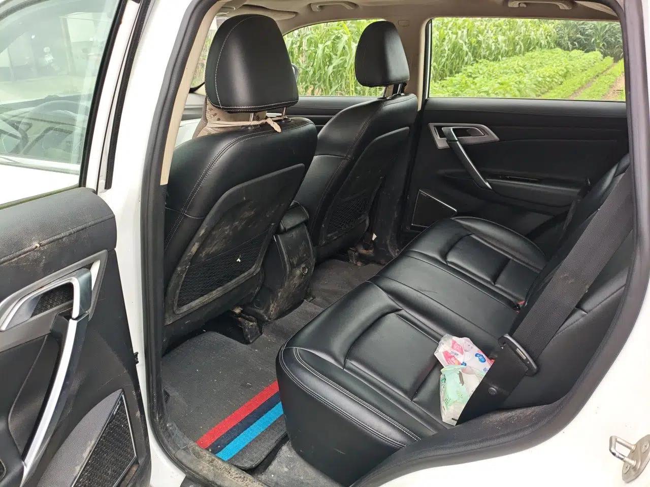 Geely Auto Emgrand X7 Sport 2016 2.0L Manual ZhiShang Version — миниатюра 17