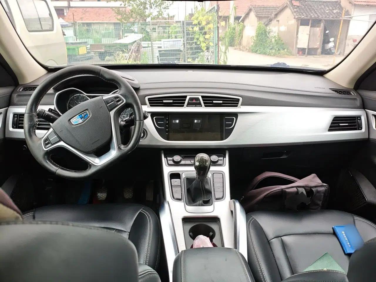 Geely Auto Emgrand X7 Sport 2016 2.0L Manual ZhiShang Version — миниатюра 9