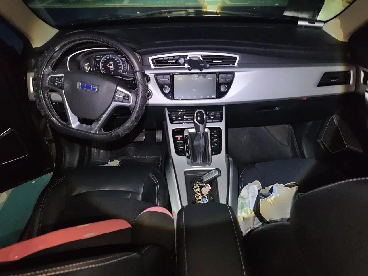 Geely Auto Emgrand X7 Sport 2016 1.8TD Automatic ZhiShang Model — миниатюра 9