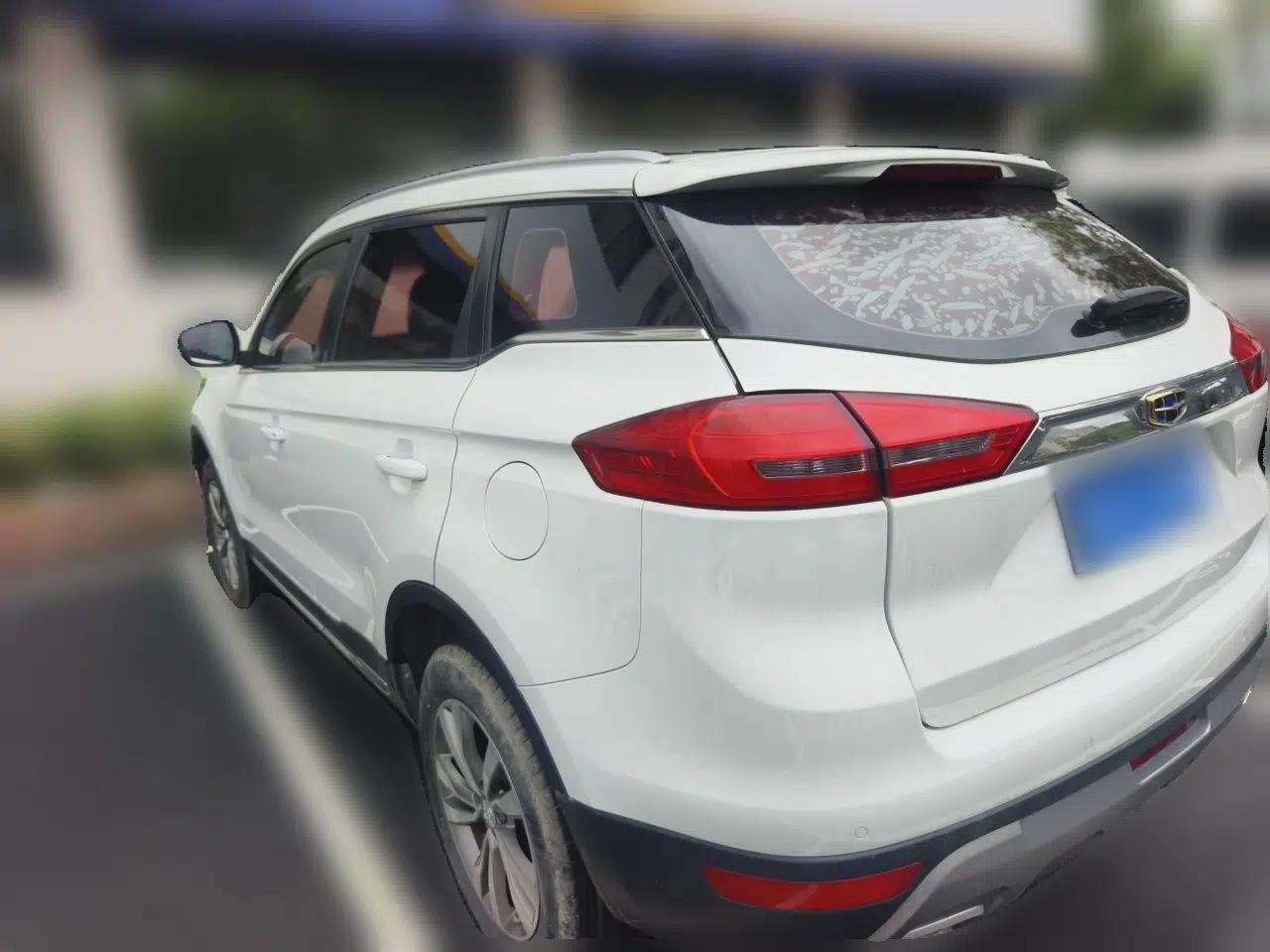 Geely Auto Emgrand X7 Sport 2016 2.0L Manual Smart Connect Version — миниатюра 4