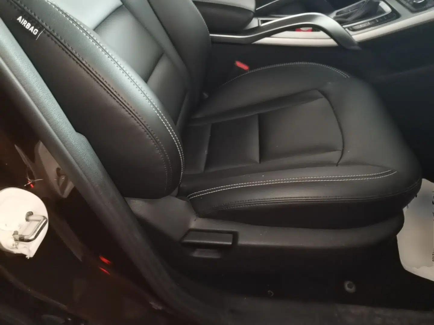 Geely Auto Emgrand X7 Sport 2016 1.8TD Automatic ZhiShang Model — миниатюра 19