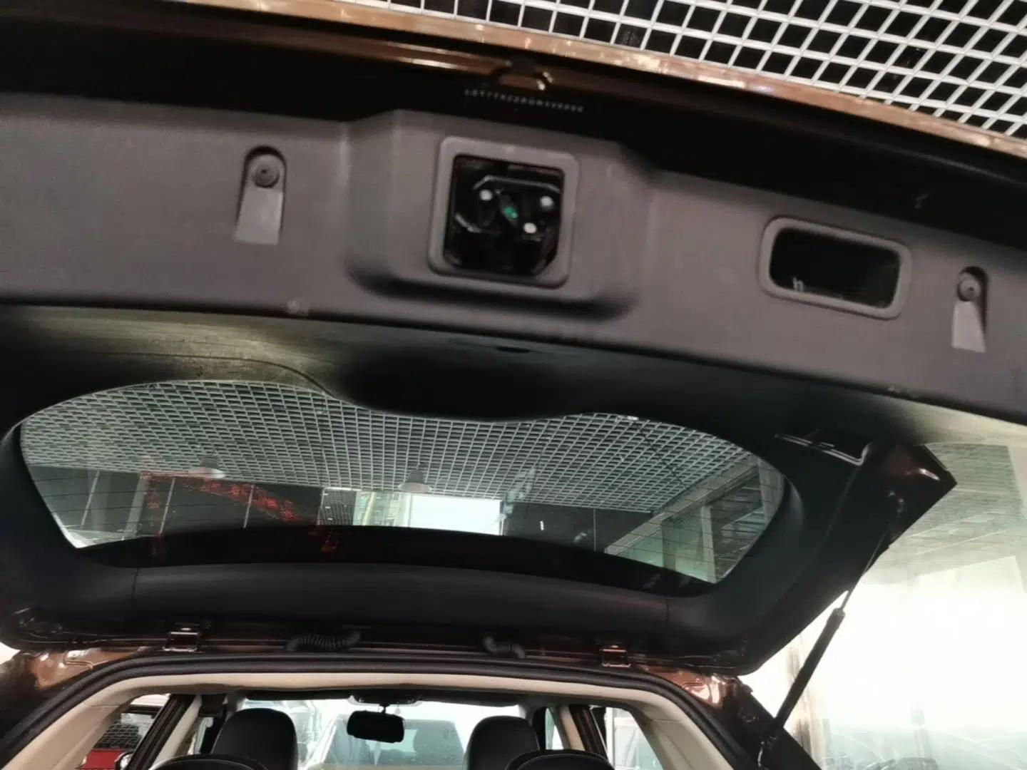 Geely Auto Emgrand X7 Sport 2016 1.8TD Automatic ZhiShang Model — миниатюра 22