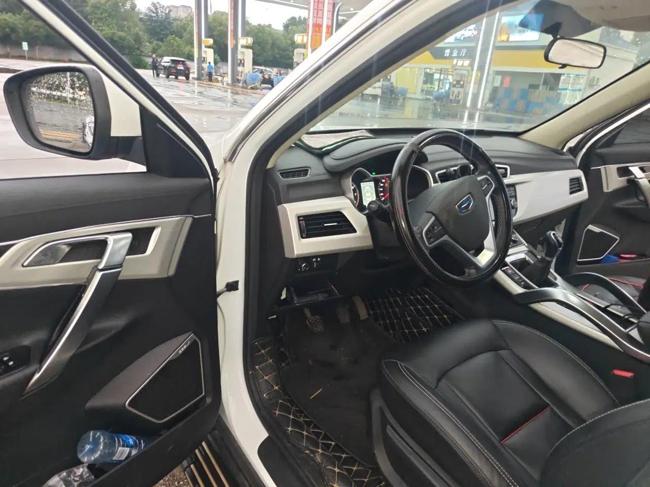 Geely Auto Emgrand X7 Sport 2018 2.0L Manual Two-Wheel Drive Zhiya Version — миниатюра 16