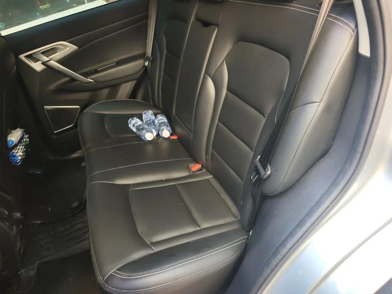 Geely Auto Emgrand X7 Sport 2016 2.0L Manual Smart Connect Version — миниатюра 17