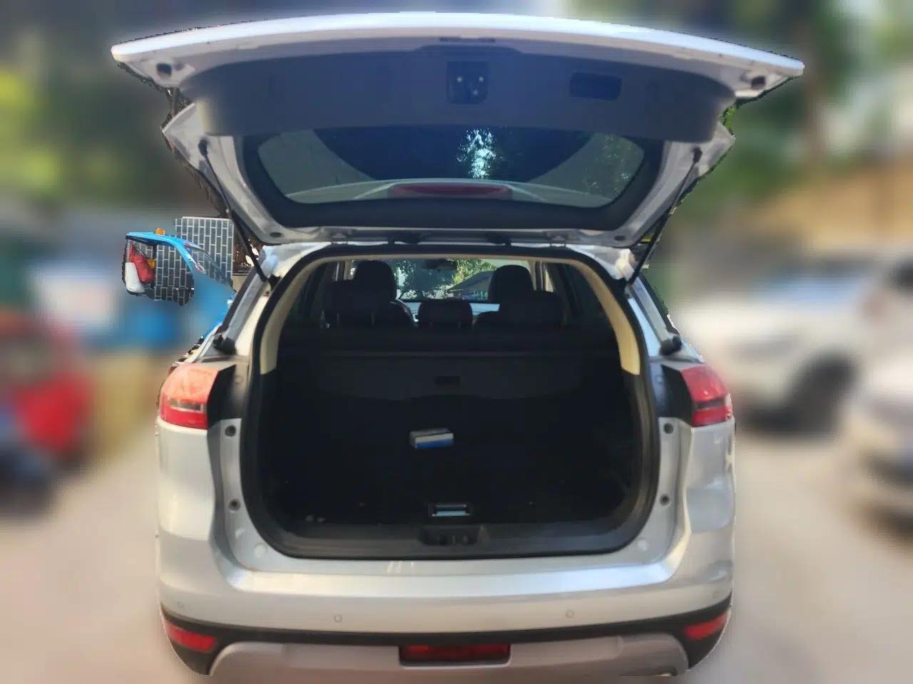 Geely Auto Emgrand X7 Sport 2016 2.0L Manual Smart Connect Version — миниатюра 19