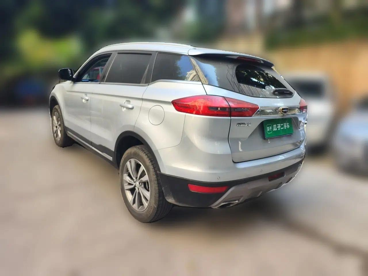 Geely Auto Emgrand X7 Sport 2016 2.0L Manual Smart Connect Version — миниатюра 4