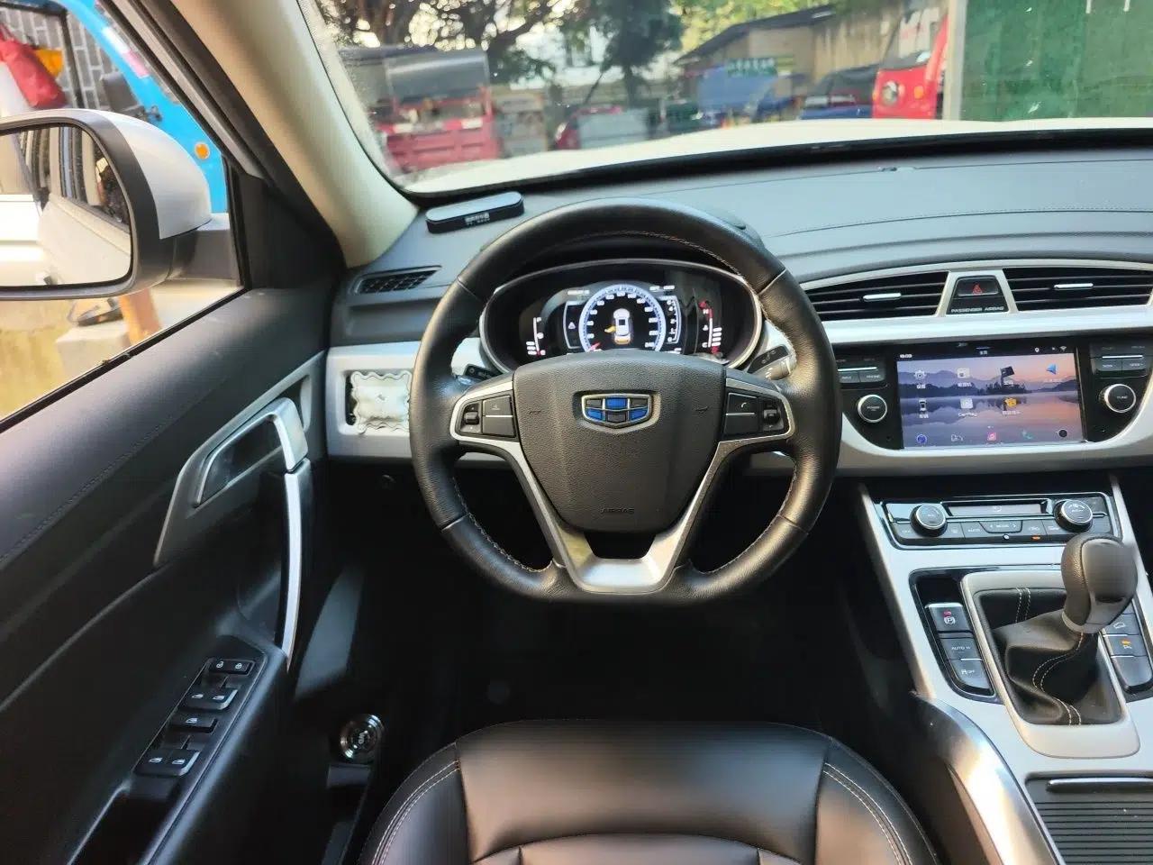Geely Auto Emgrand X7 Sport 2016 2.0L Manual Smart Connect Version — миниатюра 10