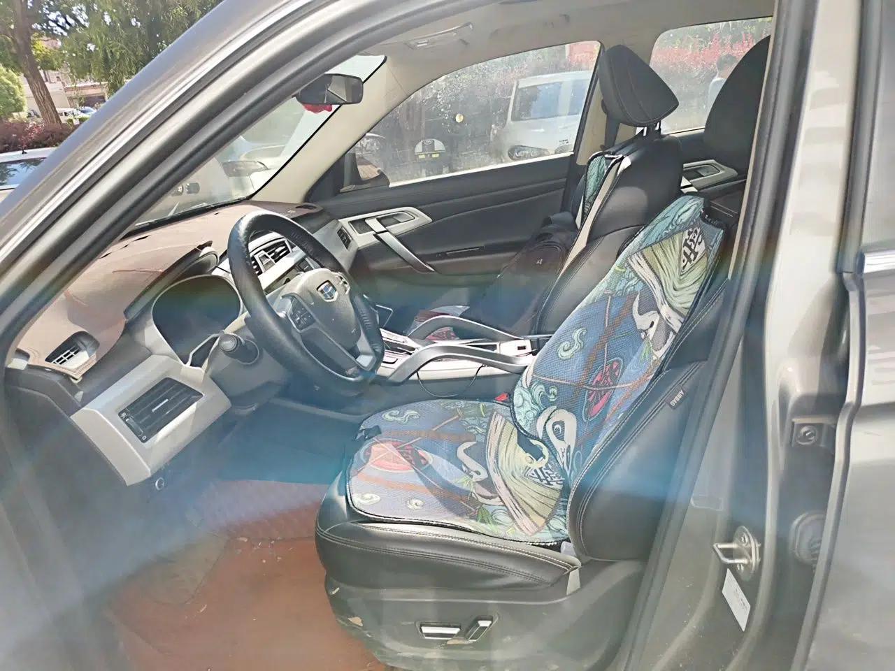 Geely Auto Emgrand X7 Sport 2018 1.8TD Automatic Two-Wheel Drive Smart Connect 4G Internet Edition — миниатюра 15