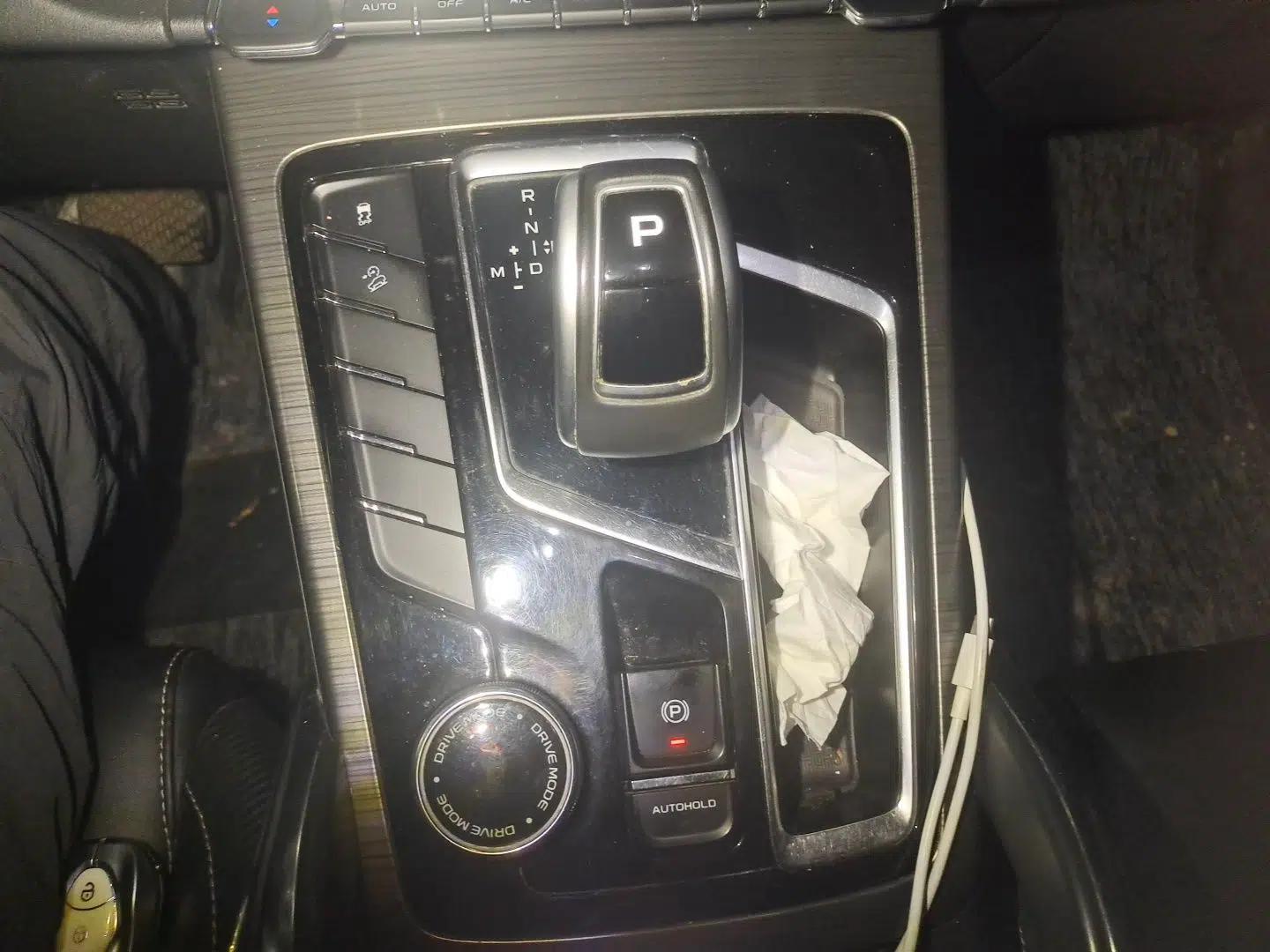 Geely Auto Emgrand X7 Sport 2020 1.5TD Automatic Smart Connect PRO — миниатюра 14