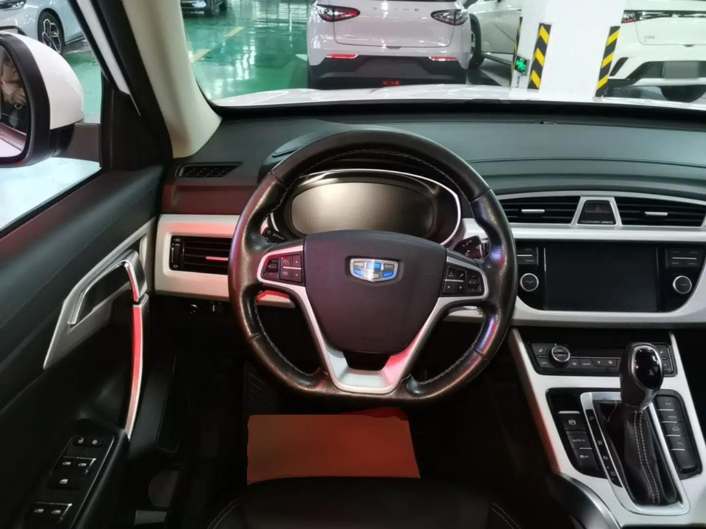 Geely Auto Emgrand X7 Sport 2018 1.8TD Automatic Two-Wheel Drive Smart Connect 4G Internet Edition — миниатюра 13