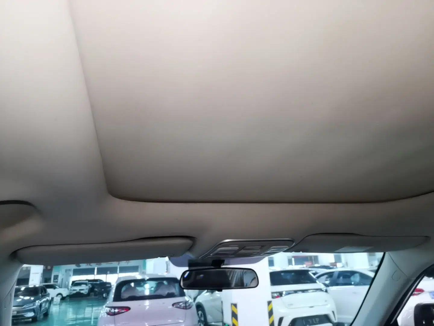 Geely Auto Emgrand X7 Sport 2018 1.8TD Automatic Two-Wheel Drive Smart Connect 4G Internet Edition — миниатюра 21