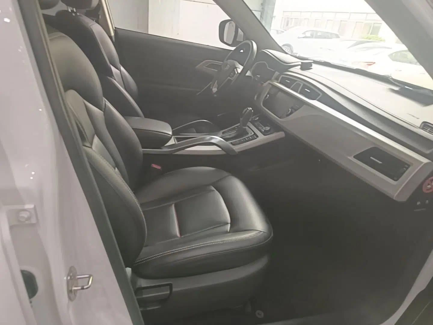 Geely Auto Emgrand X7 Sport 2018 1.8TD Automatic Two-Wheel Drive Zhiya Model — миниатюра 19