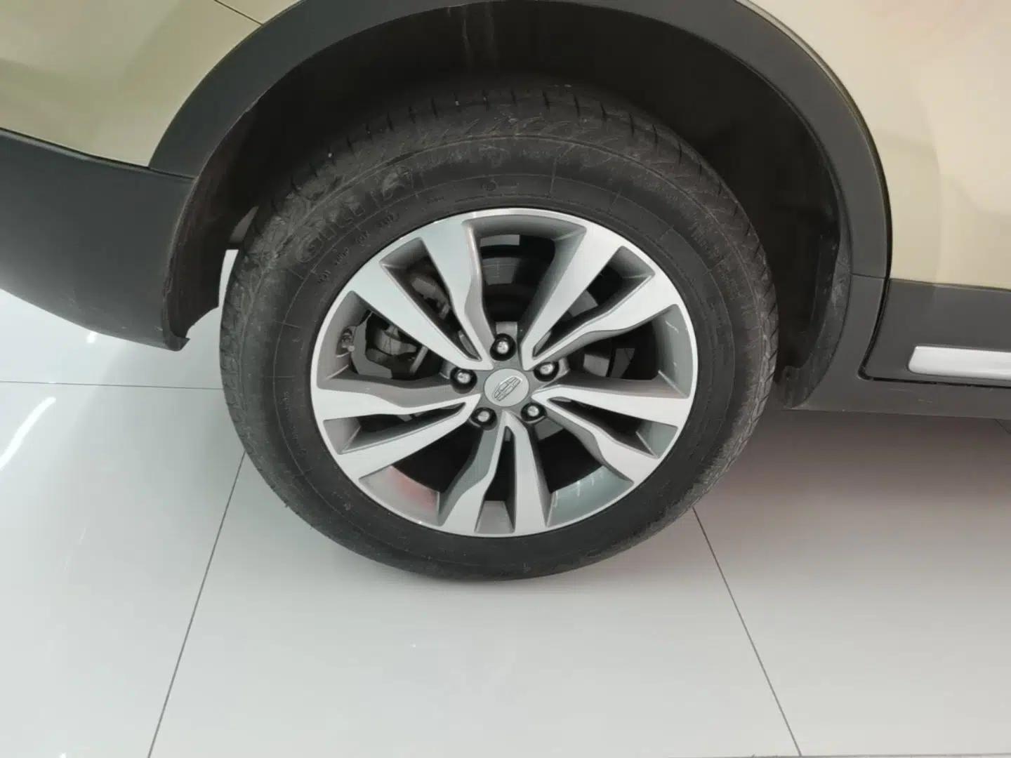 Geely Auto Emgrand X7 Sport 2016 1.8TD Automatic Smart Connectivity Version — миниатюра 11