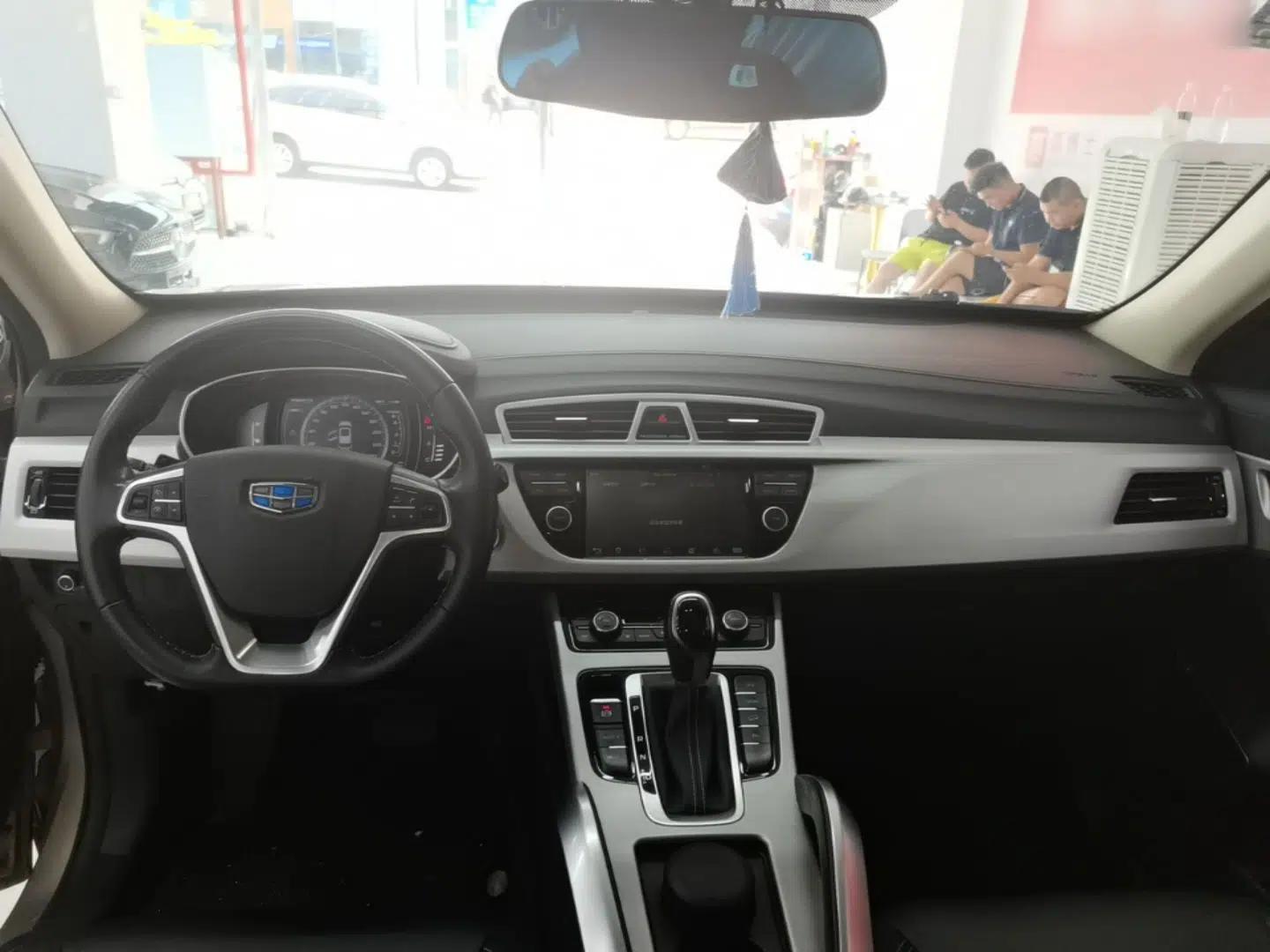 Geely Auto Emgrand X7 Sport 2016 1.8TD Automatic Smart Connectivity Version — миниатюра 12