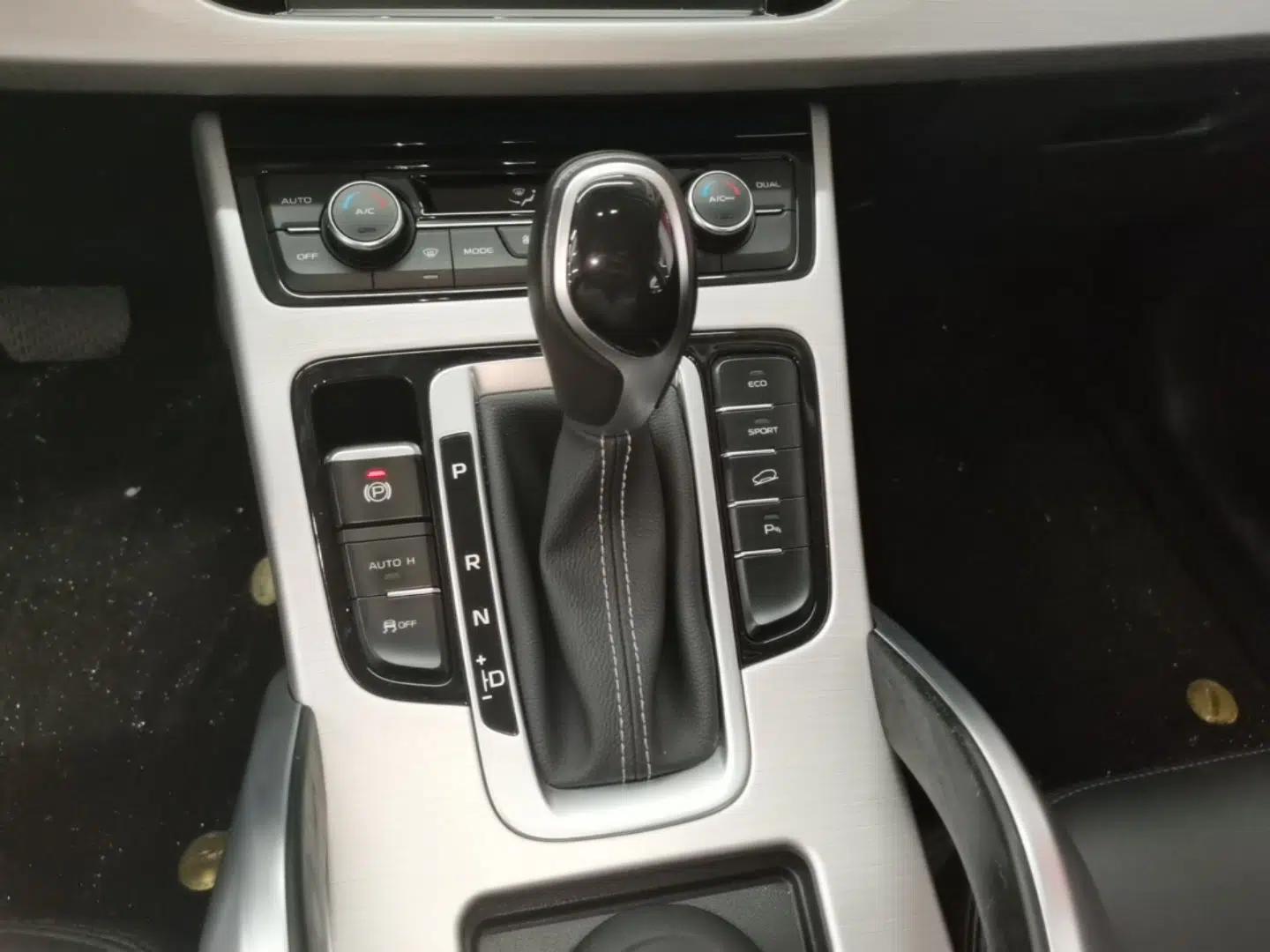 Geely Auto Emgrand X7 Sport 2016 1.8TD Automatic Smart Connectivity Version — миниатюра 16