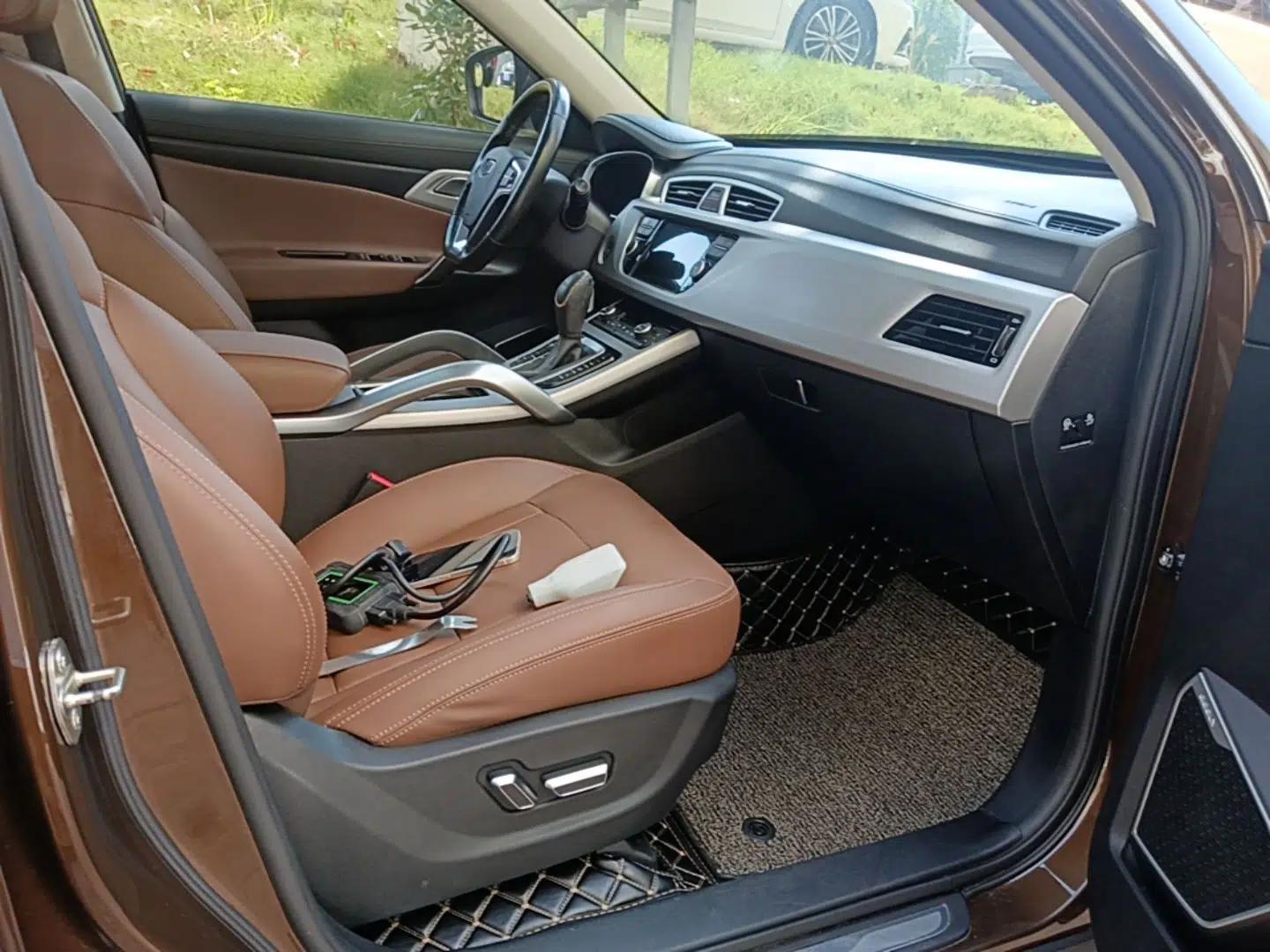 Geely Auto Emgrand X7 Sport 2016 1.8TD Automatic ZhiZun Version — миниатюра 19