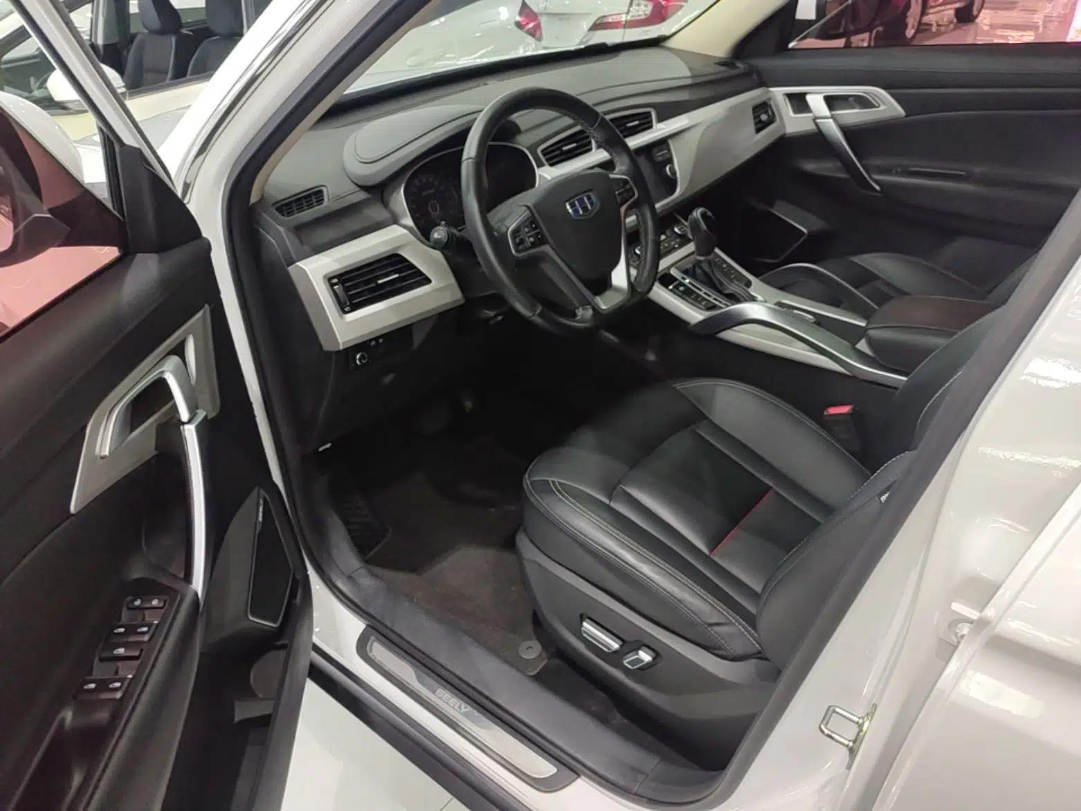 Geely Auto Emgrand X7 Sport 2018 1.8TD Automatic Two-Wheel Drive Smart Connect 4G Internet Edition — миниатюра 18