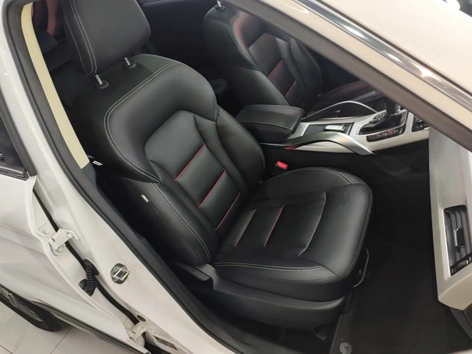 Geely Auto Emgrand X7 Sport 2018 1.8TD Automatic Two-Wheel Drive Smart Connect 4G Internet Edition — миниатюра 19