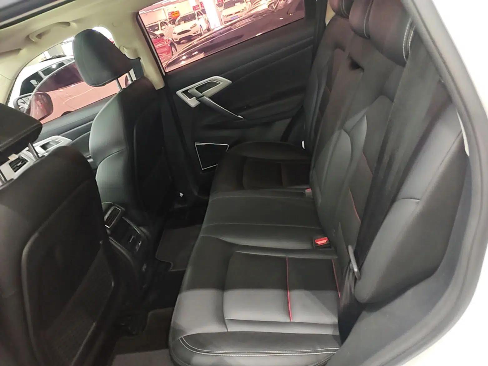 Geely Auto Emgrand X7 Sport 2018 1.8TD Automatic Two-Wheel Drive Smart Connect 4G Internet Edition — миниатюра 20