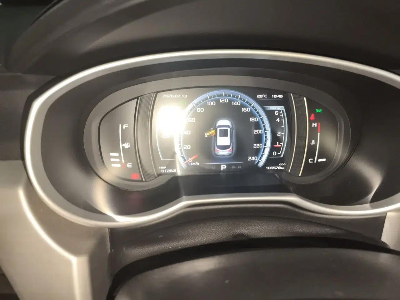 Geely Auto Emgrand X7 Sport 2016 1.8TD Automatic Smart Model — миниатюра 11