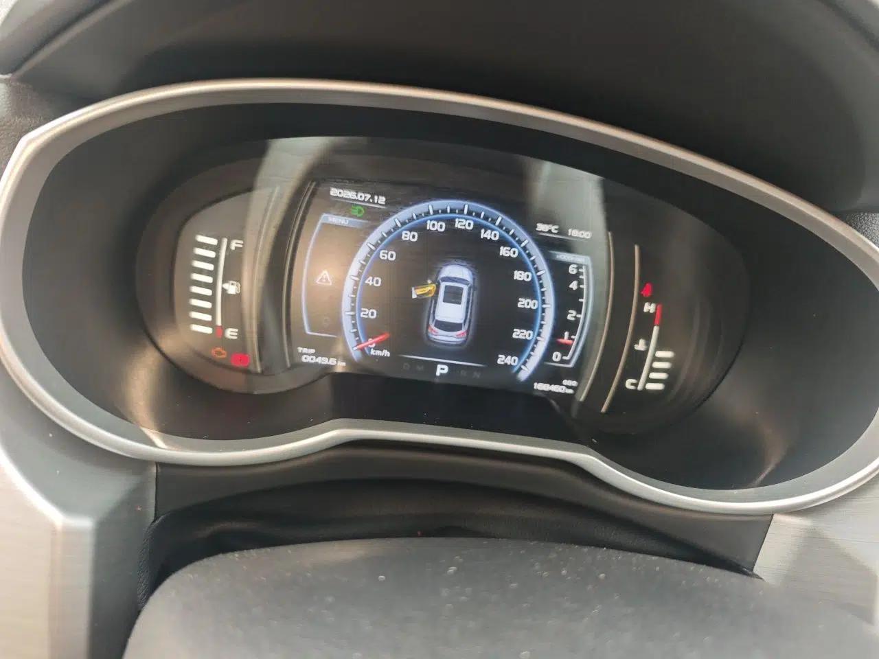 Geely Auto Emgrand X7 Sport 2016 1.8TD Automatic Smart Connectivity Version — миниатюра 11