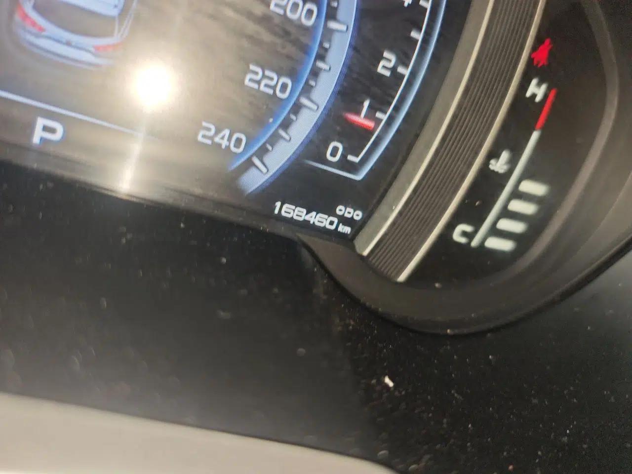 Geely Auto Emgrand X7 Sport 2016 1.8TD Automatic Smart Connectivity Version — миниатюра 12