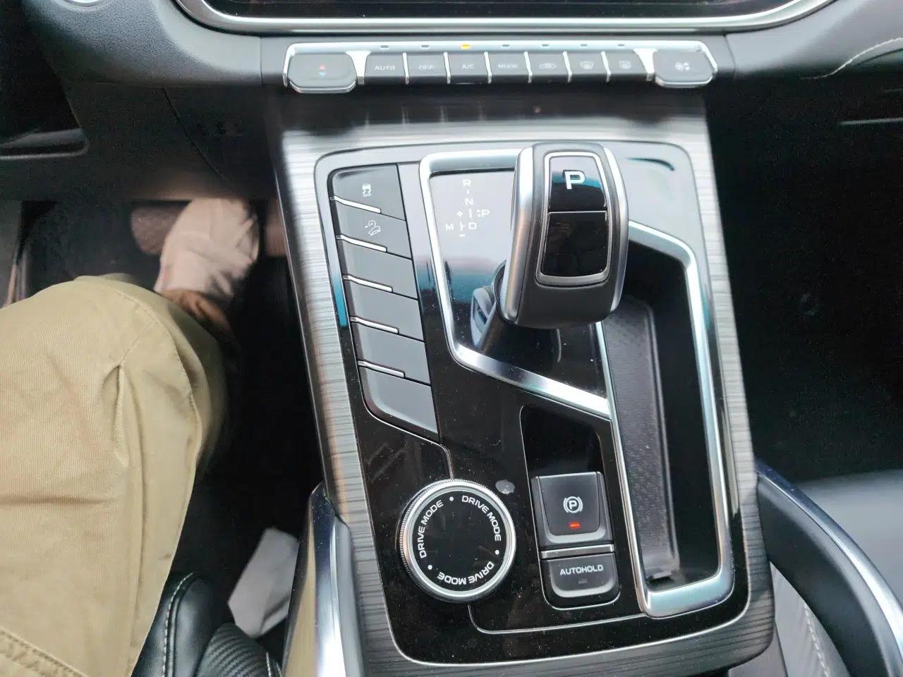Geely Auto Emgrand X7 Sport 2020 1.8TD DCT Smart Connect PRO — миниатюра 14