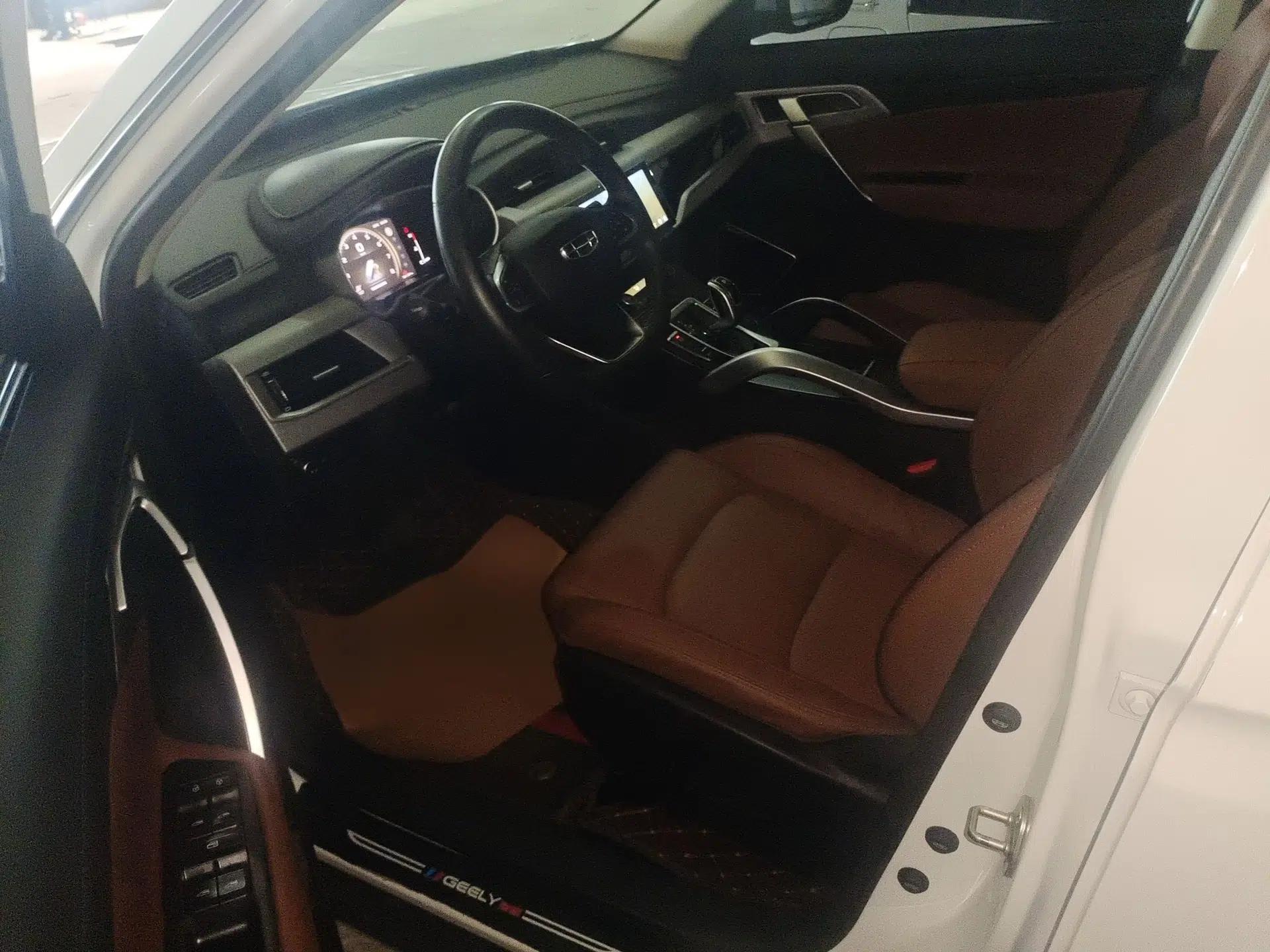 Geely Auto Emgrand X7 Sport 2021 1.8TD DCT Two-Wheel Drive Asian Games Comfort Edition — миниатюра 15
