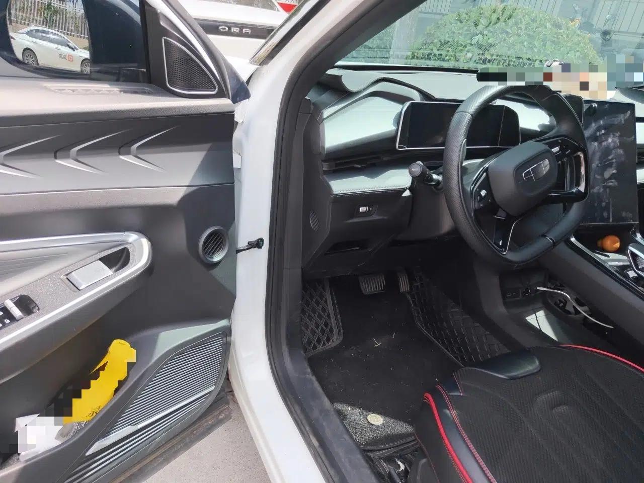 Geely Auto Emgrand X7 Sport 2024 1.5TD Smart Connect+ — миниатюра 16
