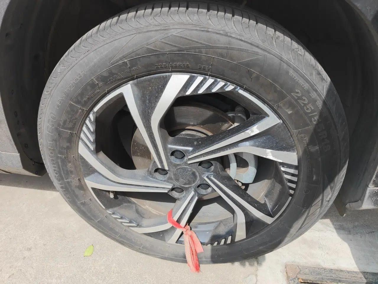 Geely Auto Emgrand X7 Sport 2024 1.5TD Smart Connect+ — миниатюра 8