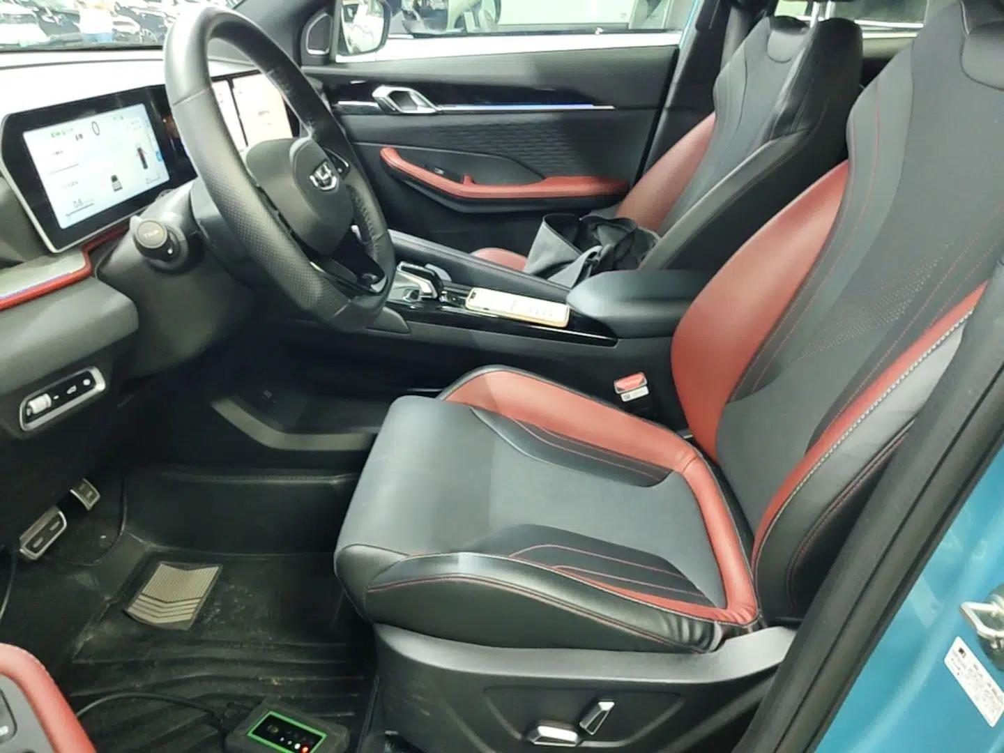 Geely Auto Coolray 2022 Bin Yue COOL 1.5TD DCT Battle Edition — миниатюра 17