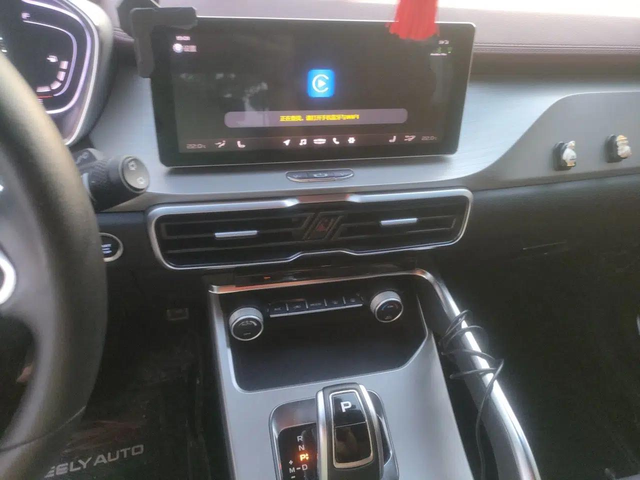 Geely Auto Coolray 2019 Sport Model 260T DCT Battle China V Standard — миниатюра 13