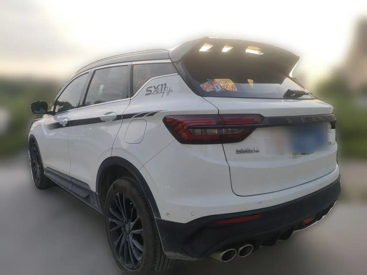 Geely Auto Coolray 2019 Sport Model 260T DCT Battle China V Standard — миниатюра 4