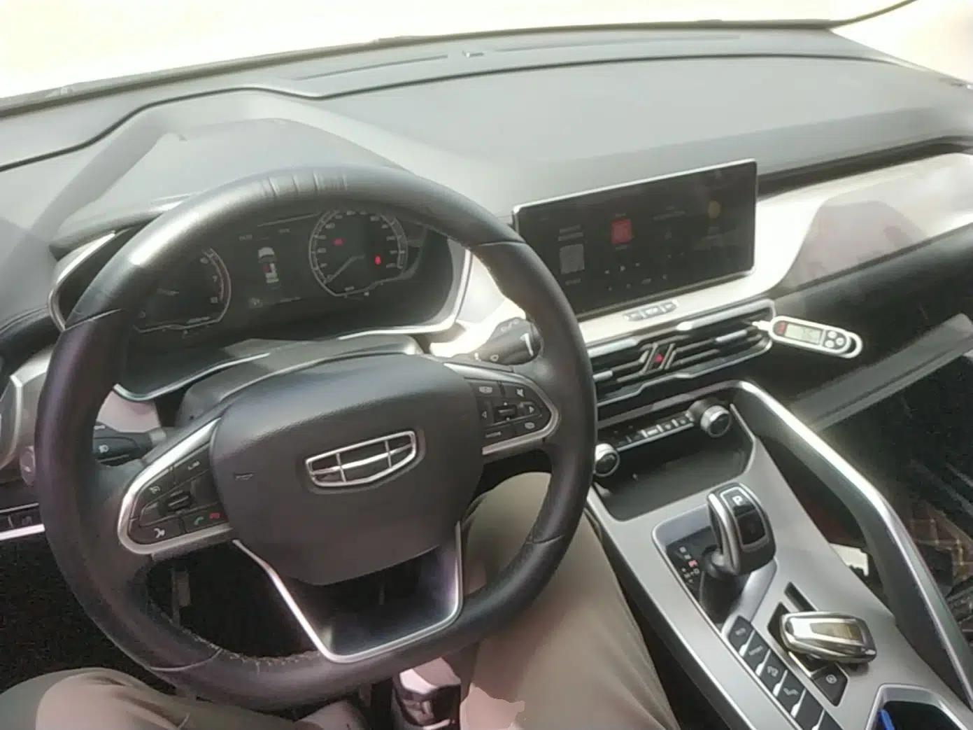 Geely Auto Coolray 2019 260T DCT Knight China VI Standard — миниатюра 12