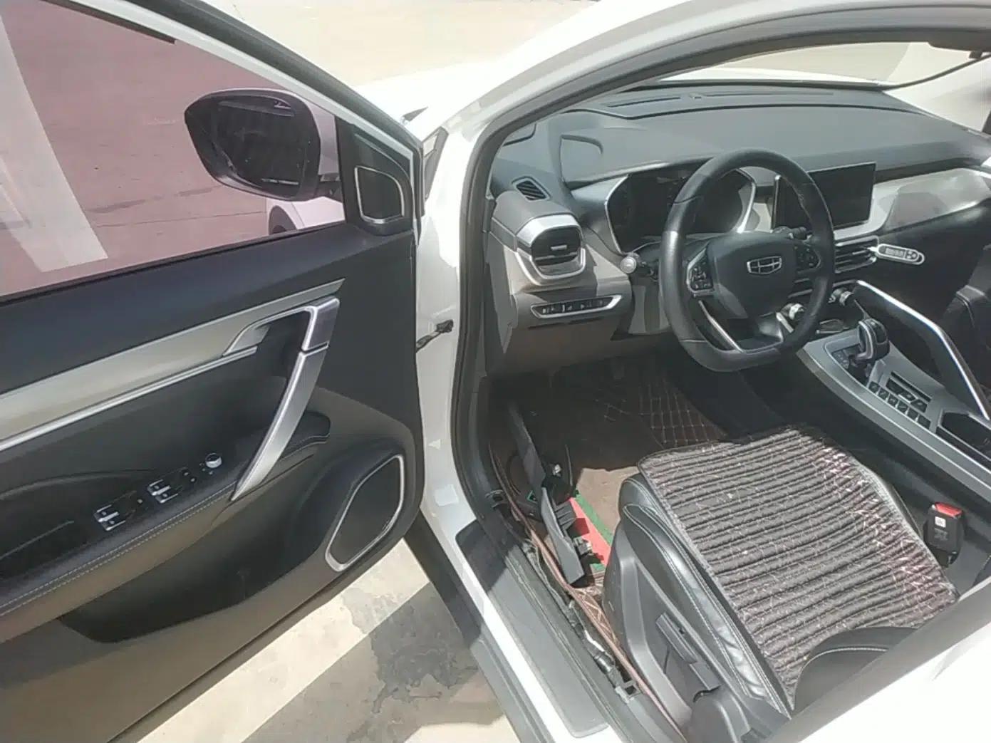 Geely Auto Coolray 2019 260T DCT Knight China VI Standard — миниатюра 18