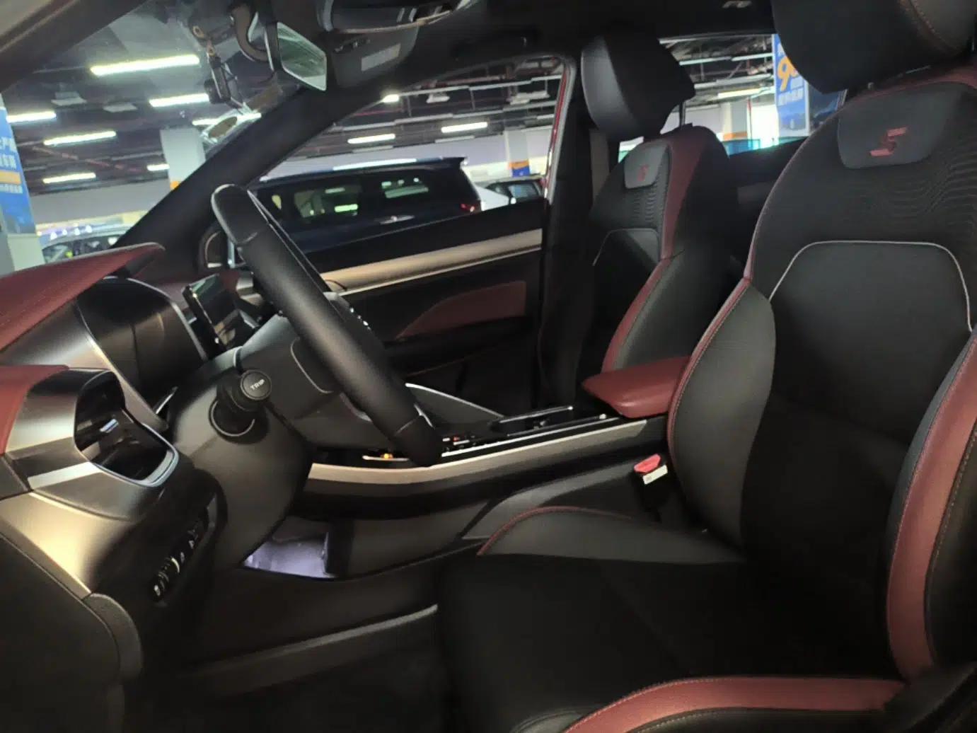 Geely Auto Coolray 2020 PRO 260T DCT Knight — миниатюра 22