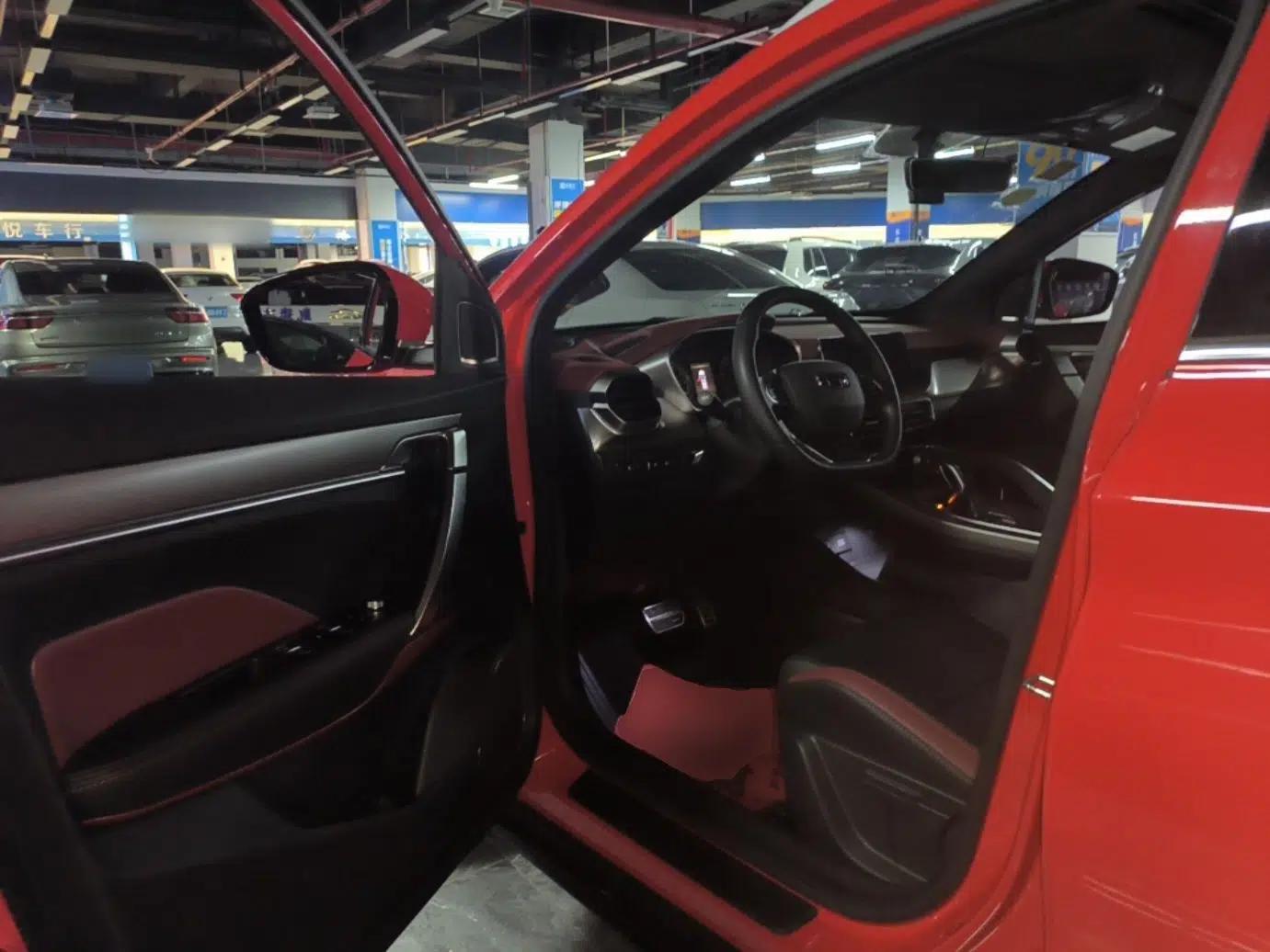 Geely Auto Coolray 2020 PRO 260T DCT Knight — миниатюра 23
