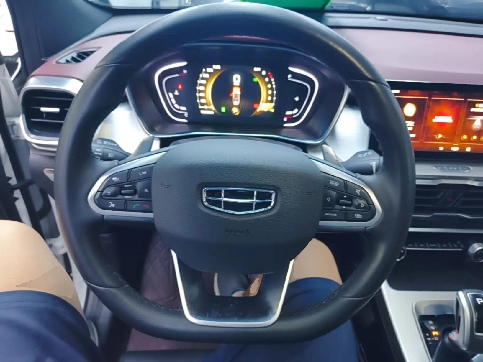 Geely Auto Coolray 2020 PRO 260T DCT Battle — миниатюра 13