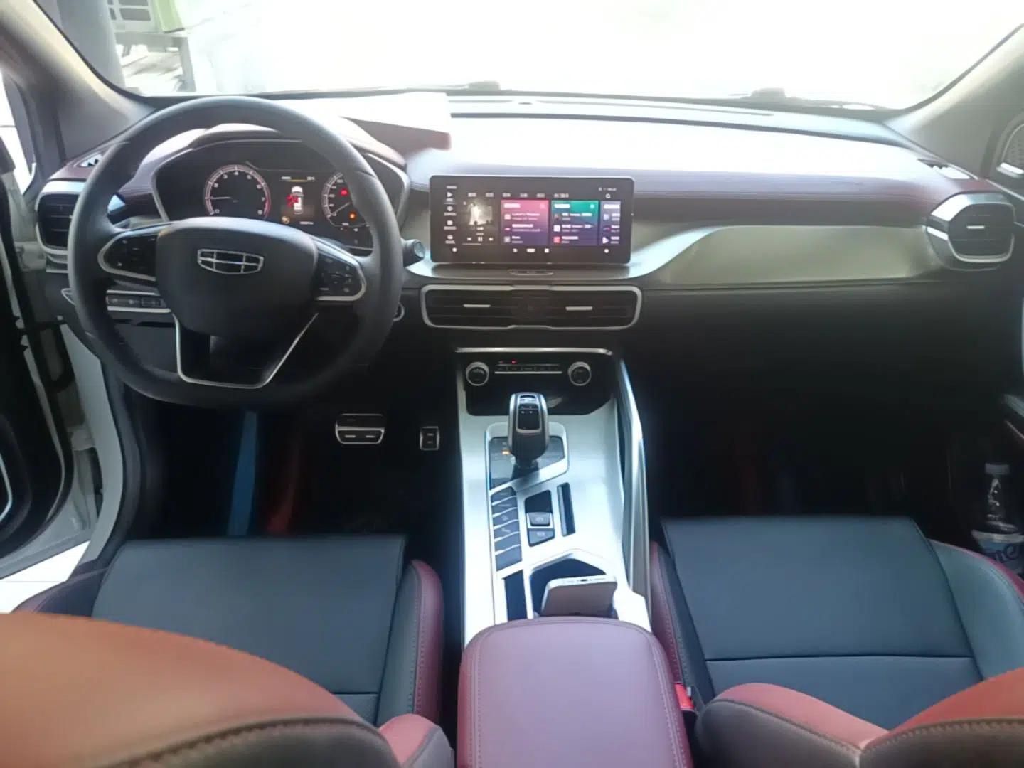 Geely Auto Coolray 2020 PRO 260T DCT Knight — миниатюра 17