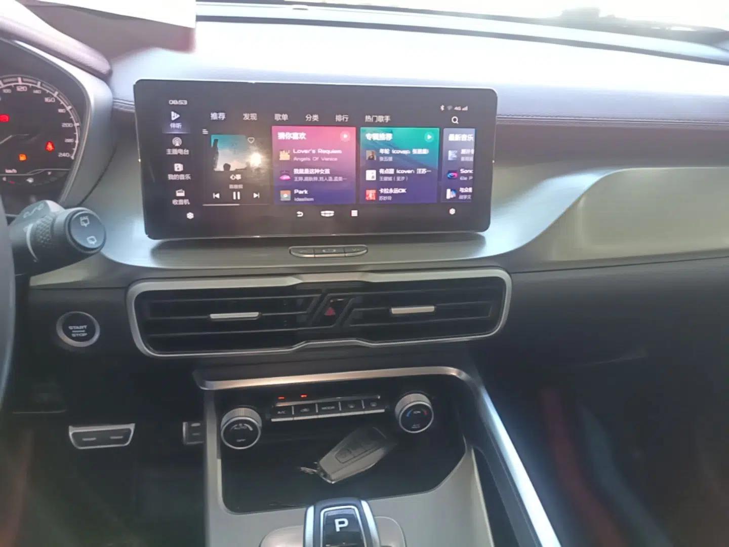 Geely Auto Coolray 2020 PRO 260T DCT Knight — миниатюра 20