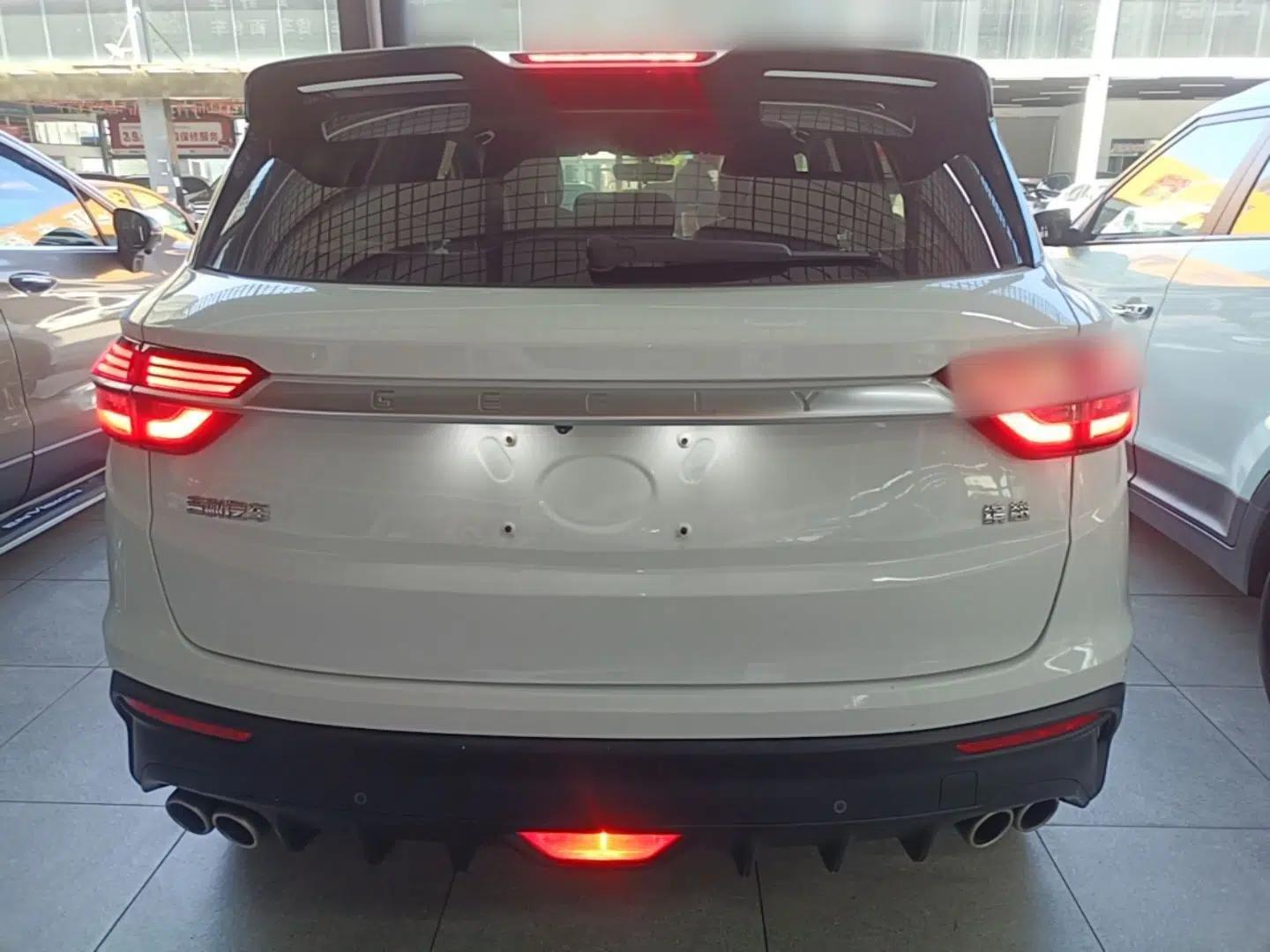 Geely Auto Coolray 2020 PRO 260T DCT Knight — миниатюра 5
